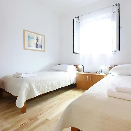 Goga With Heated Pool 4*