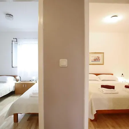 Goga With Heated Pool Hotel Vir